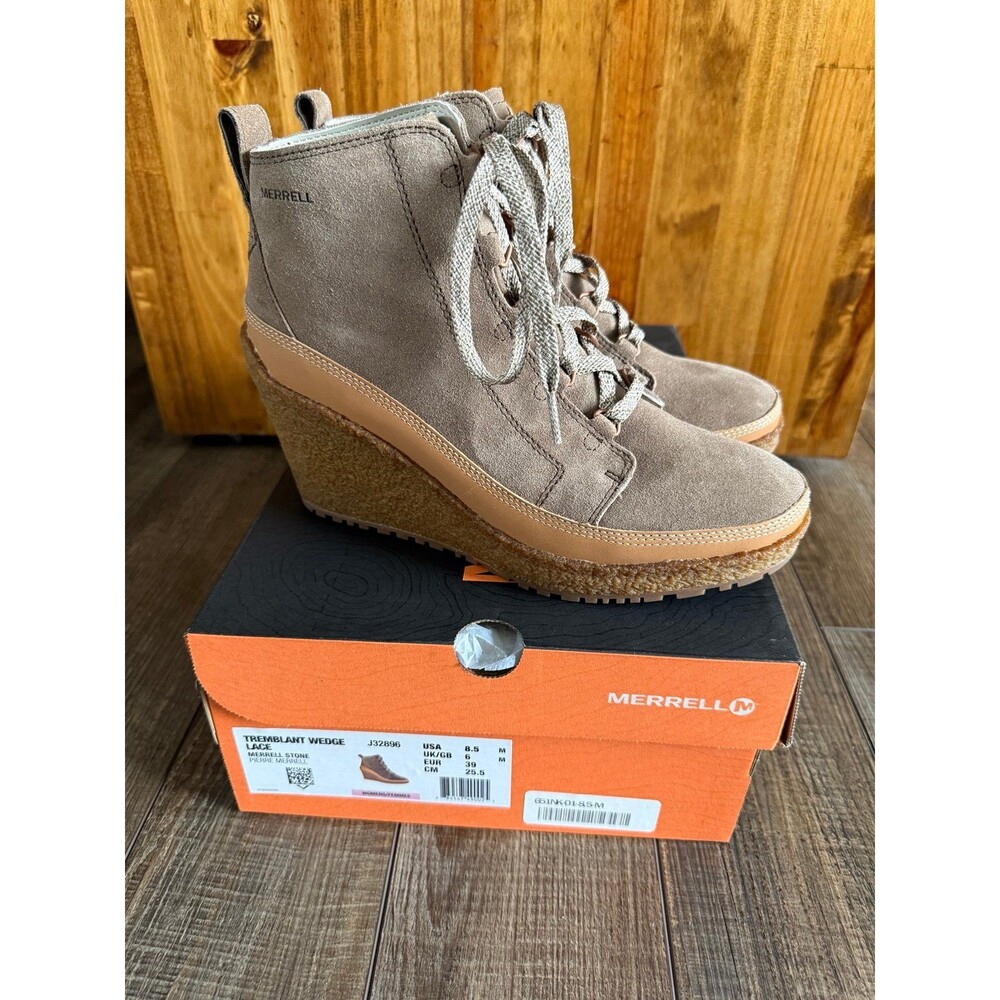 Women’s Merrell Tremblant Wedge Lace Bootie Sz. 8.5 NWB Stone Suede